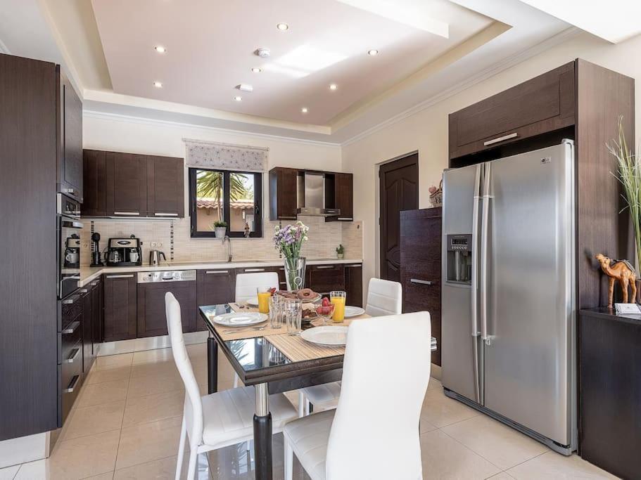 חאניה Villa Fanouris מראה חיצוני תמונה